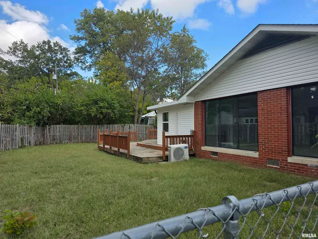 $149,900 | 32 Circle Drive, Centralia, IL 62801