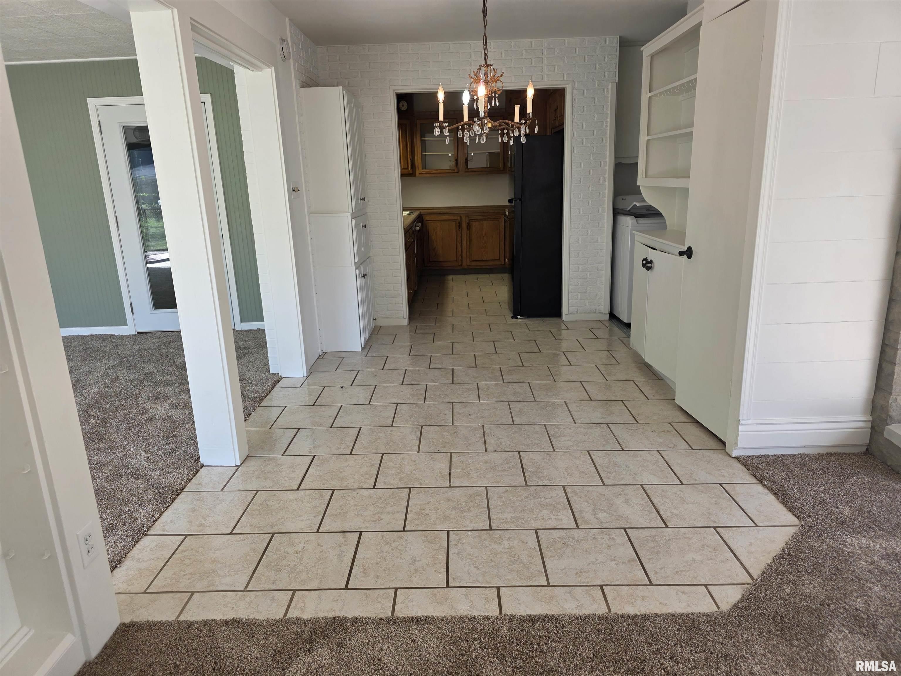 32 Circle Drive Centralia, IL 62801 - Photo 3 of 26