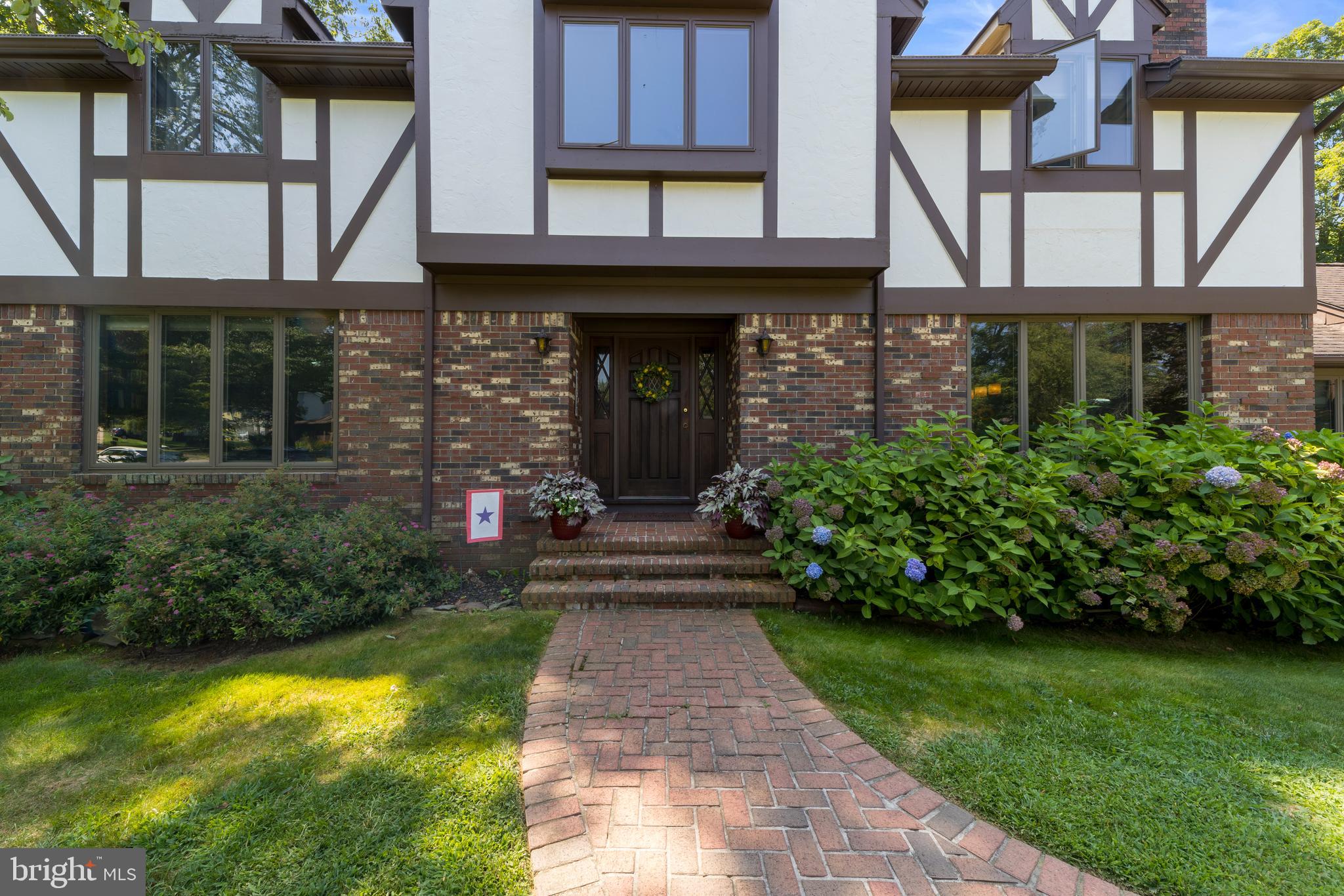 5 Willis Drive Ewing, NJ 08628 - Photo 2 of 32