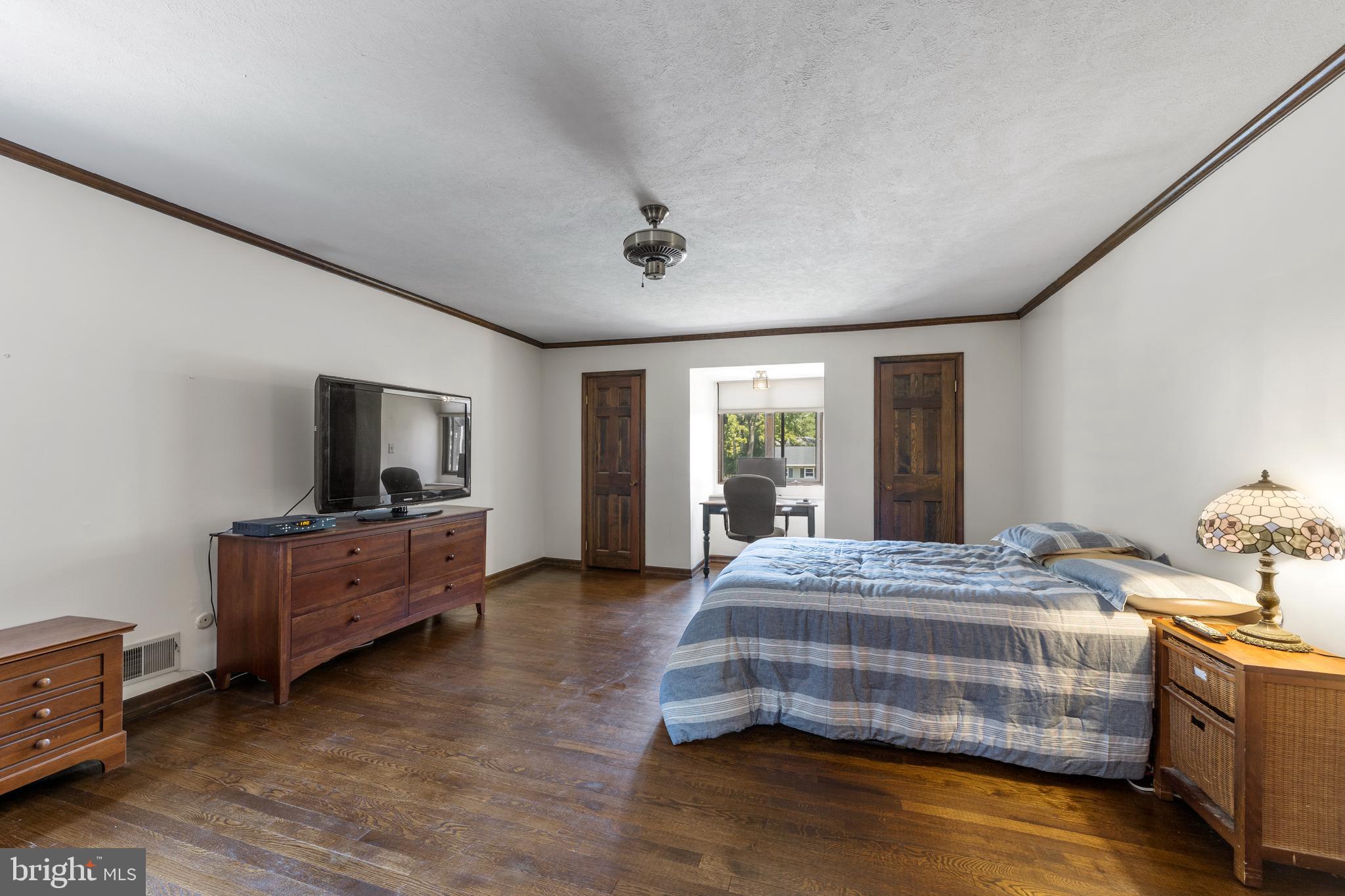 5 Willis Drive Ewing, NJ 08628 - Photo 26 of 32