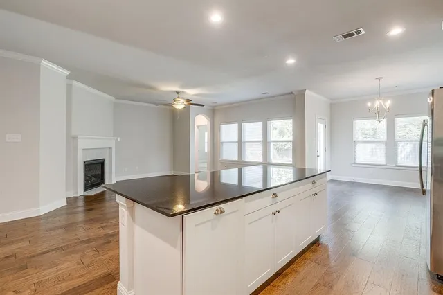 $3,000 | 3320 Mission Street, Fort Worth, TX 76109