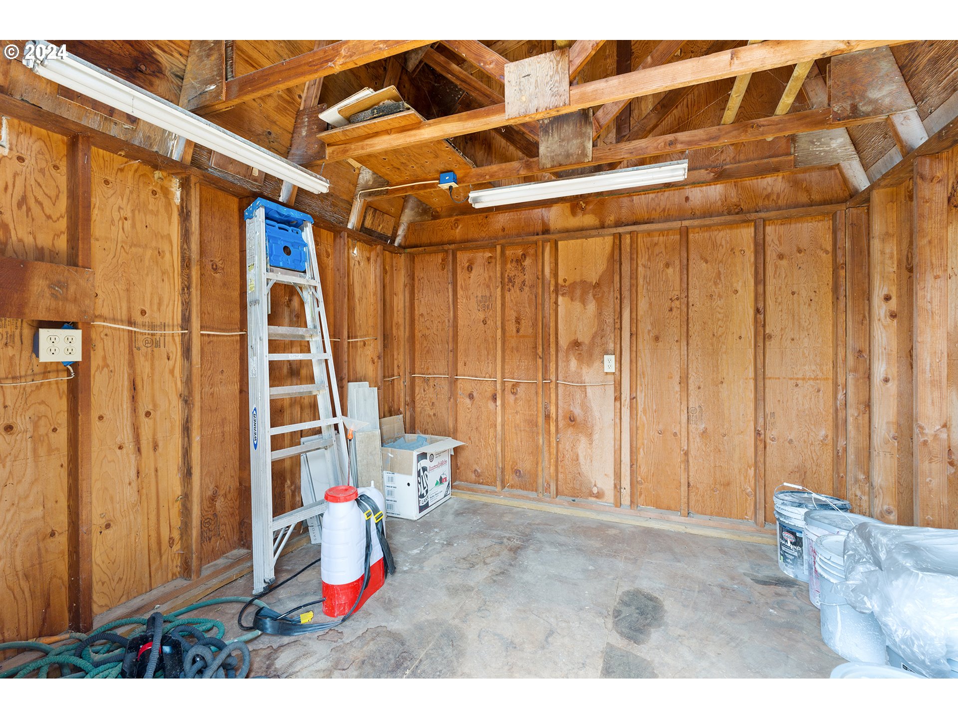 9045 Southeast Morrison Street Portland, OR 97216 - Photo 35 of 35 a view of an outdoor space