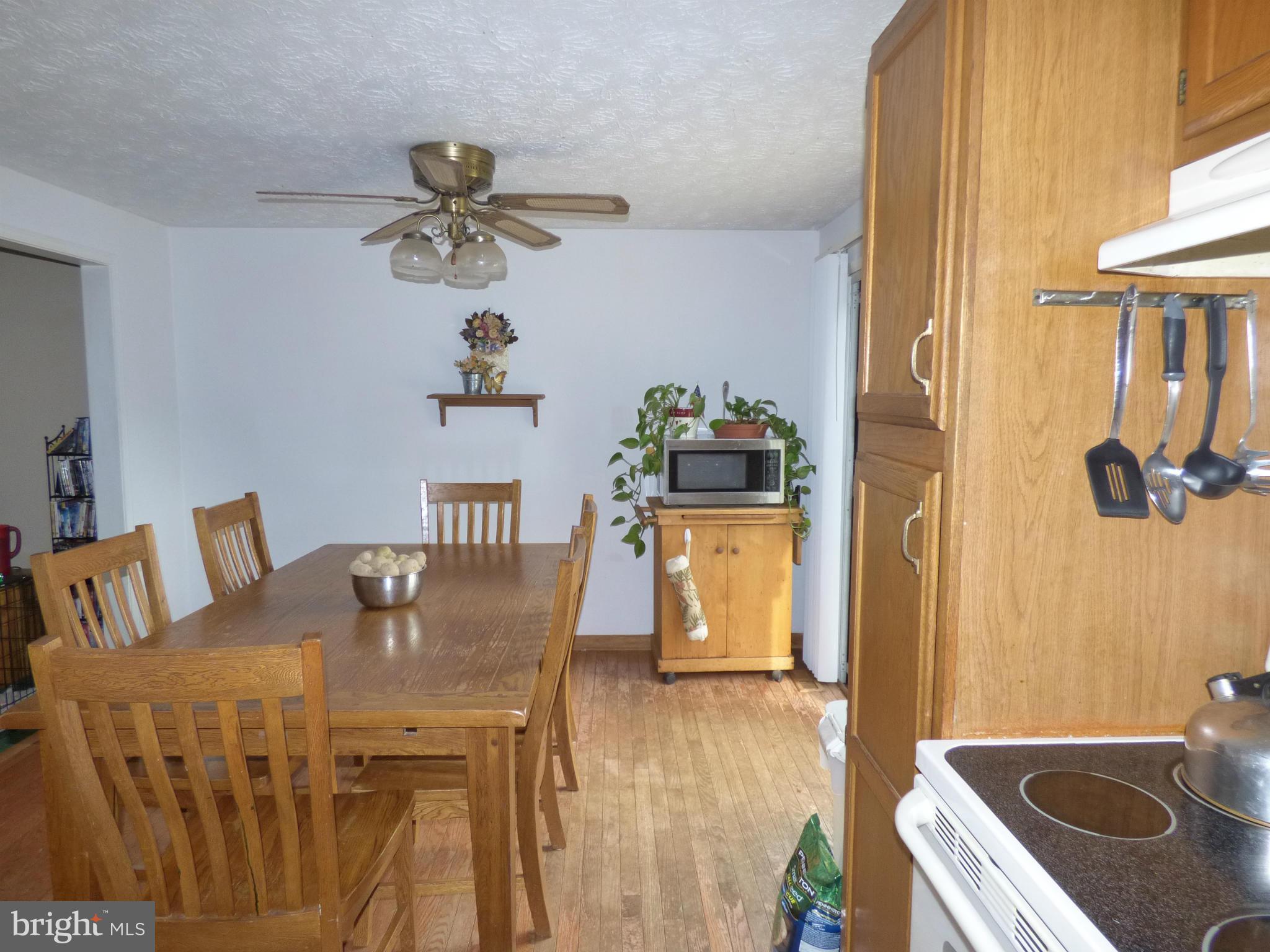 4707 Alesia Lineboro Road Manchester, MD 21102 - Photo 10 of 25 Dining Area