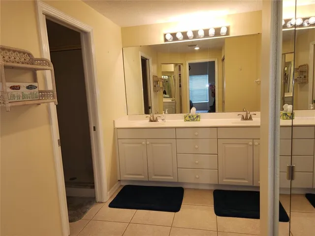 $2,000 | 6872 Fairview Terrace, Unit 101, Bradenton, FL 34203