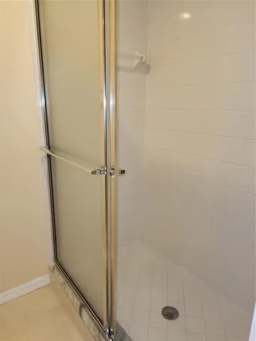 $2,000 | 6872 Fairview Terrace, Unit 101, Bradenton, FL 34203