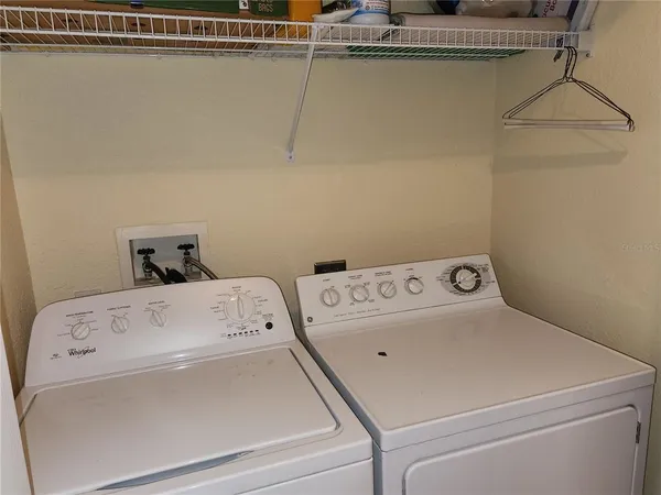 $2,000 | 6872 Fairview Terrace, Unit 101, Bradenton, FL 34203