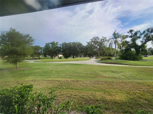 $2,000 | 6872 Fairview Terrace, Unit 101, Bradenton, FL 34203