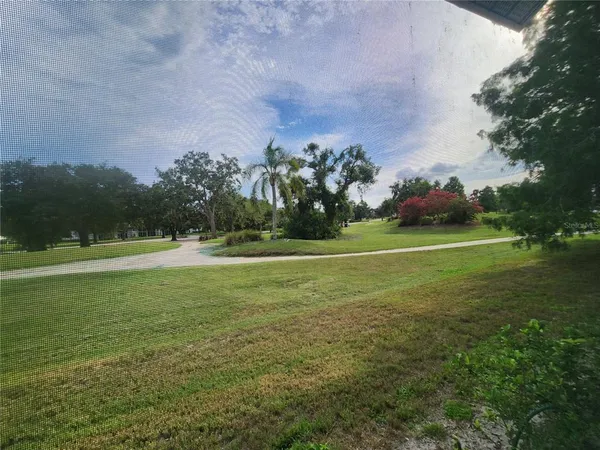 $2,000 | 6872 Fairview Terrace, Unit 101, Bradenton, FL 34203