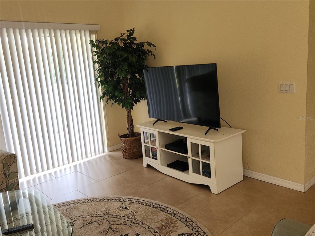 6872 Fairview Terrace, Unit 101 Bradenton, FL 34203 - Photo 5 of 27