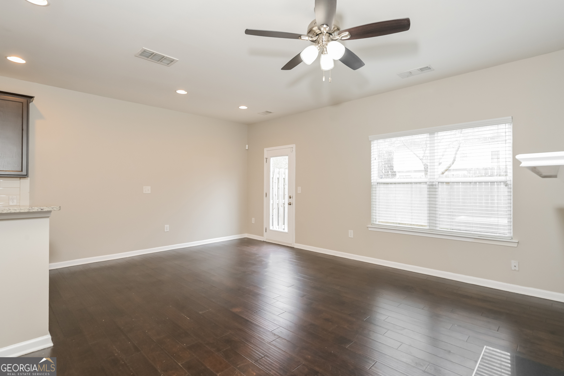 2716 Avanti Way Decatur, GA 30035 - Photo 4 of 25