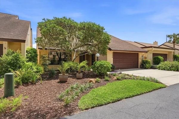 $325,000 | 4135 Creekwood Lane, Mulberry, FL 33860