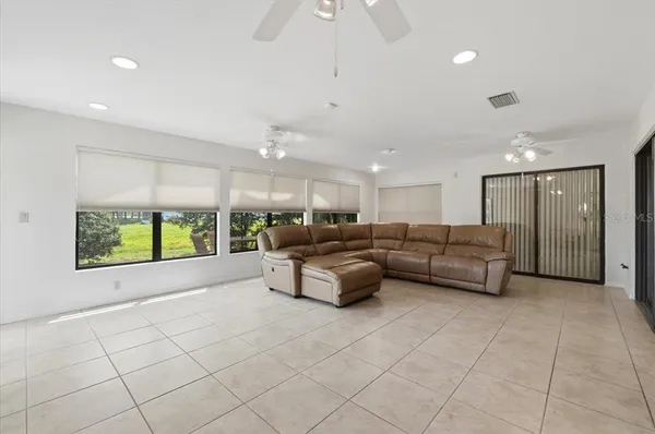 $325,000 | 4135 Creekwood Lane, Mulberry, FL 33860