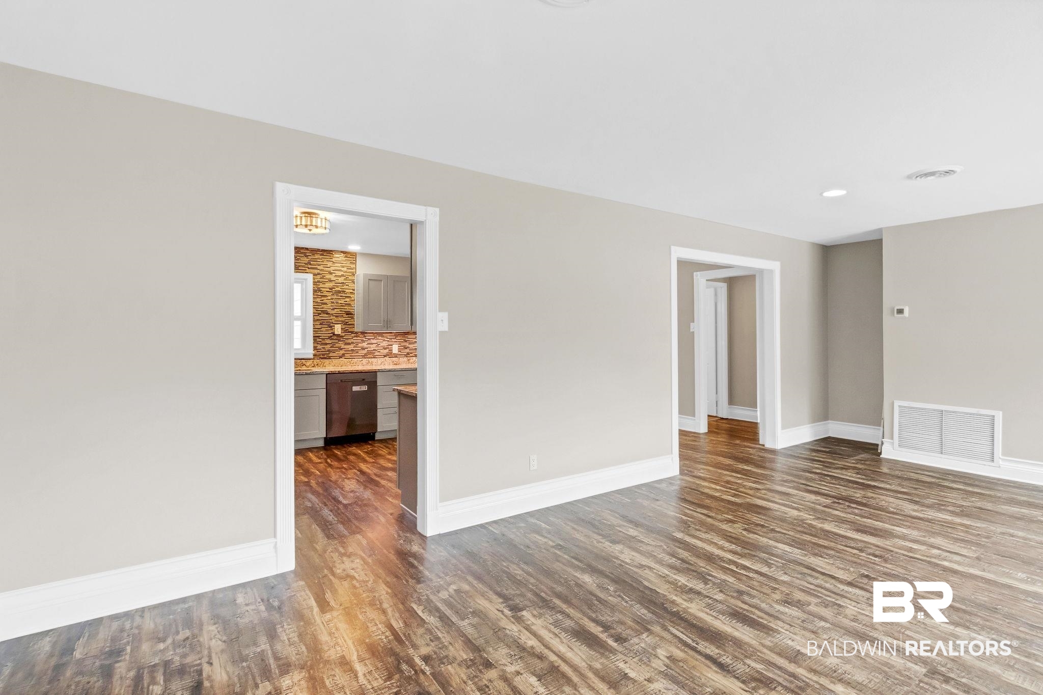 2901 Alston Court Mobile, AL 36605 - Photo 6 of 59 Living Room
