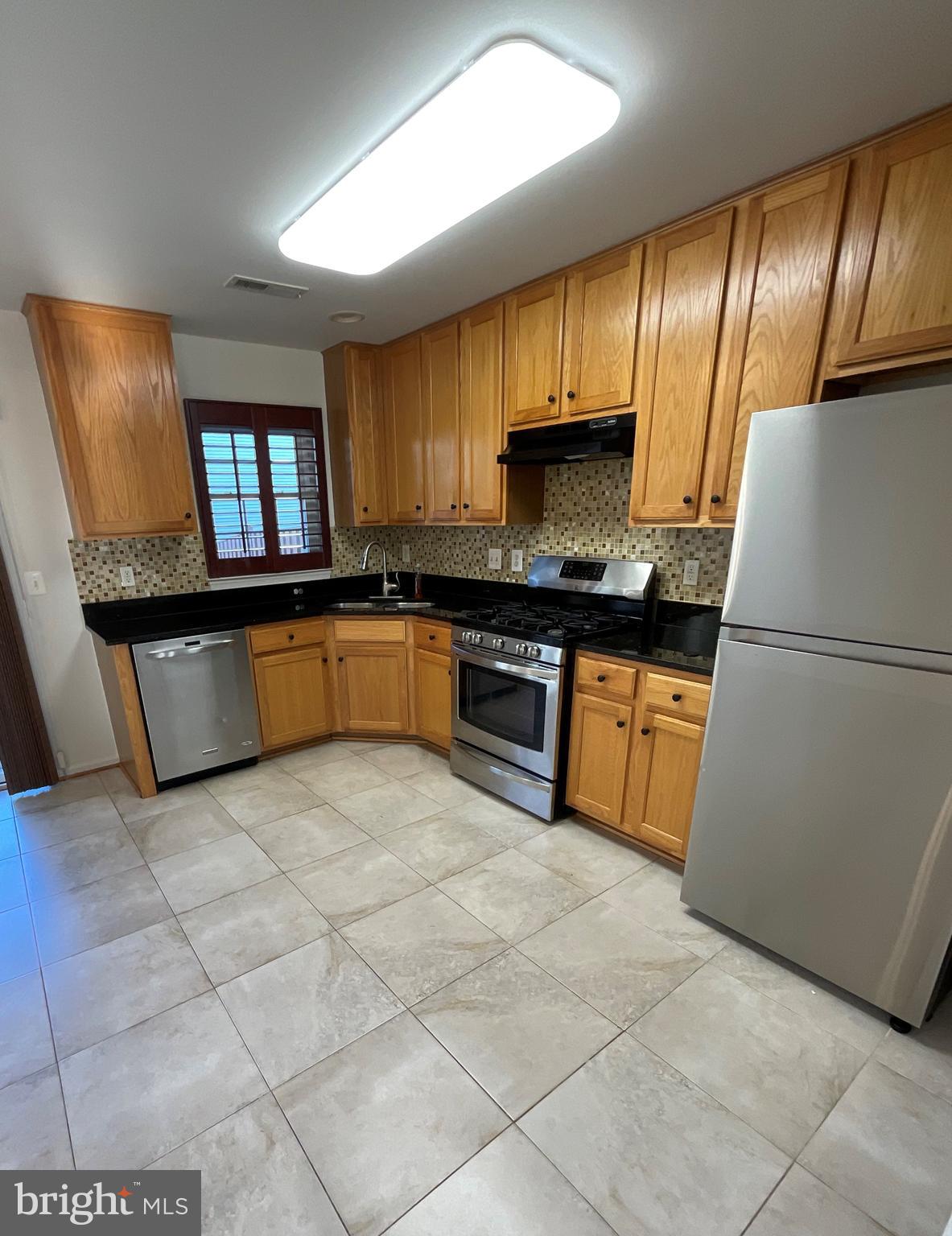 42793 Pilgrim Square Chantilly, VA 20152 - Photo 6 of 22