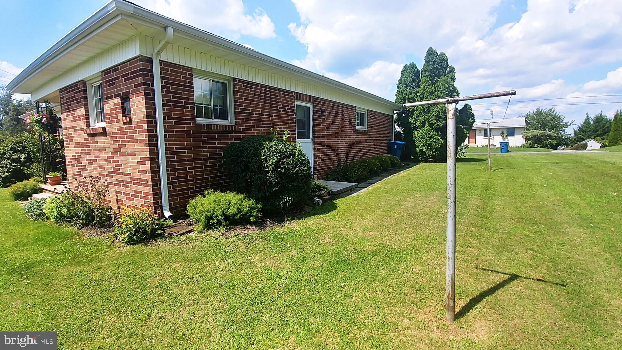 32 Longview Road Seven Valleys, PA 17360 - Photo 5 of 24 Gallery Image 5