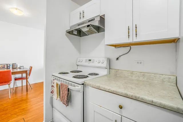 $155,000 | 6171 North Sheridan Road, Unit 1804, Chicago, IL 60660