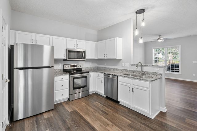 $395,000 | 318 Glaston Court, Apex, NC 27502