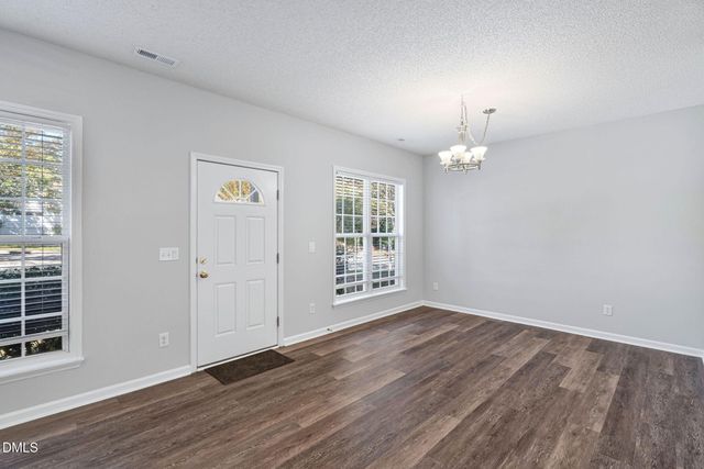 $395,000 | 318 Glaston Court, Apex, NC 27502