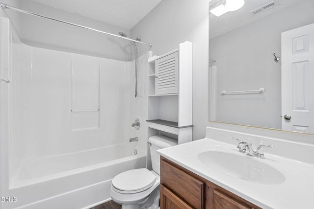 $395,000 | 318 Glaston Court, Apex, NC 27502