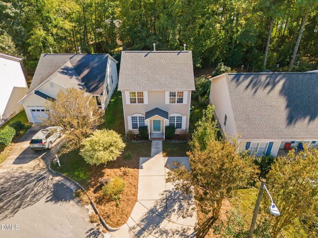 $395,000 | 318 Glaston Court, Apex, NC 27502
