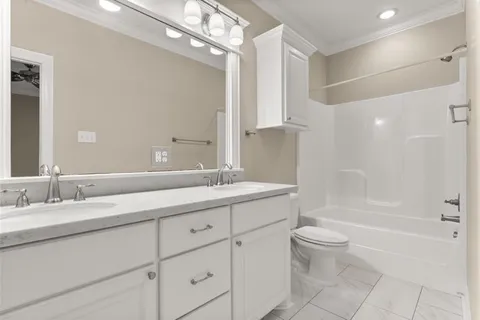 $269,000 | 1530 L'Acadie Drive, Unit 8, Lake Charles, LA 70605