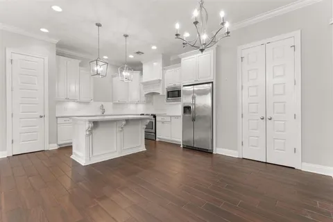 $269,000 | 1530 L'Acadie Drive, Unit 8, Lake Charles, LA 70605