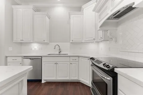 $269,000 | 1530 L'Acadie Drive, Unit 8, Lake Charles, LA 70605