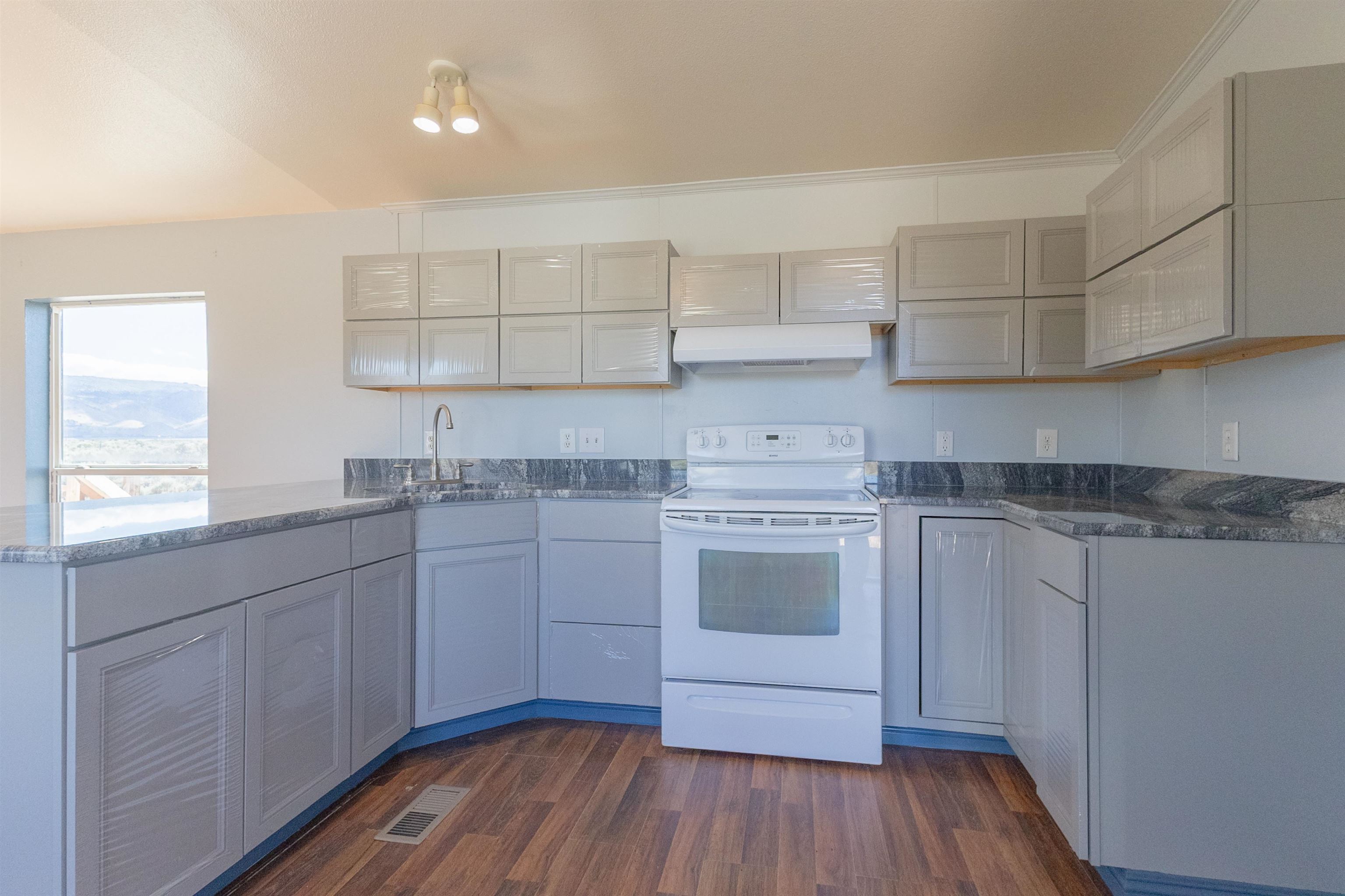442-000 Hackstaff Road Doyle, CA 96109 - Photo 6 of 31