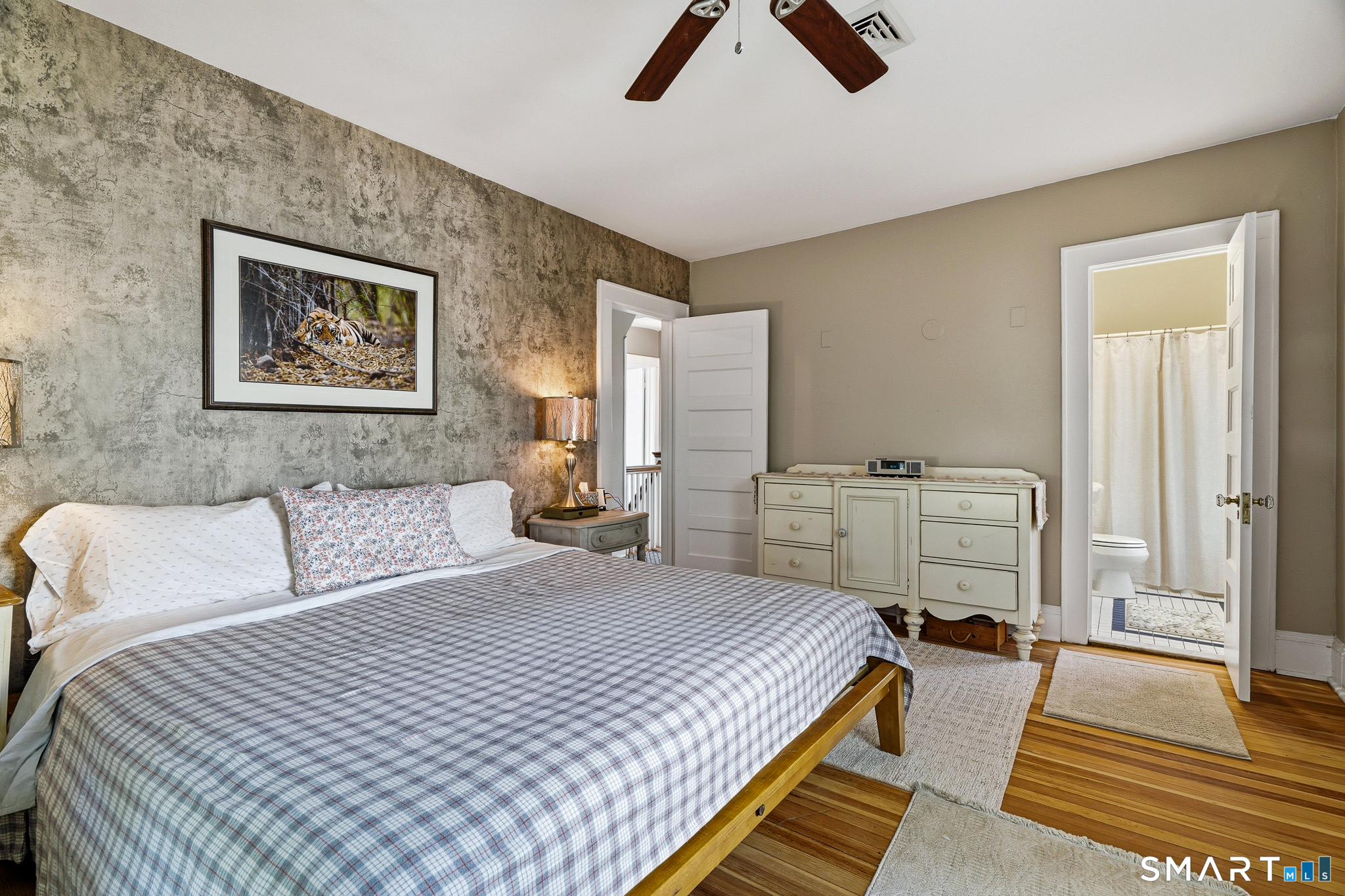 313 Old Post Road Fairfield, CT 06824 - Photo 34 of 40