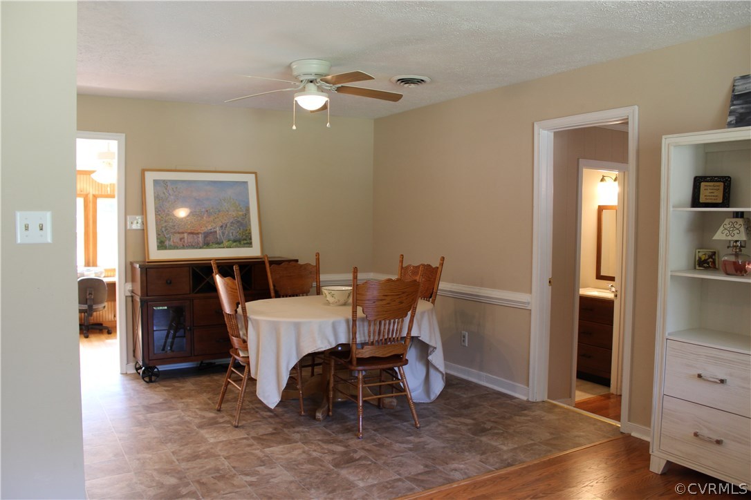 1711 Manfield Road Aylett, VA 23009 - Photo 6 of 27 Gallery Image 6