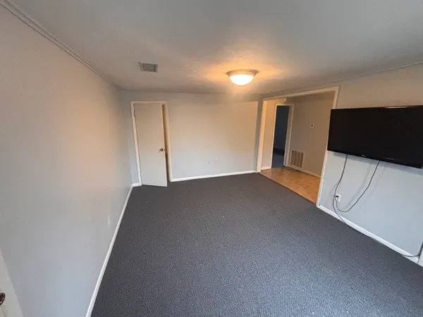 $1,425 | 124 39th Avenue North, Unit 2, Nashville, TN 37209