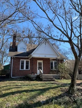 $1,425 | 124 39th Avenue North, Unit 2, Nashville, TN 37209