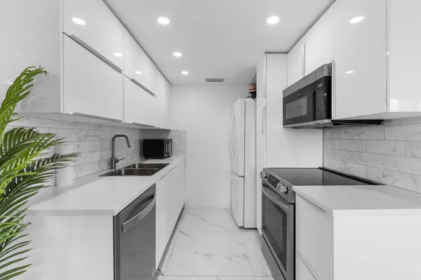 $1,900 | 3028 Harwood D, Deerfield Beach, FL 33442