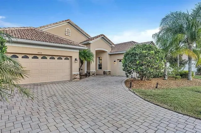 $2,679 | 3535 Somerset Circle, Kissimmee, FL 34746