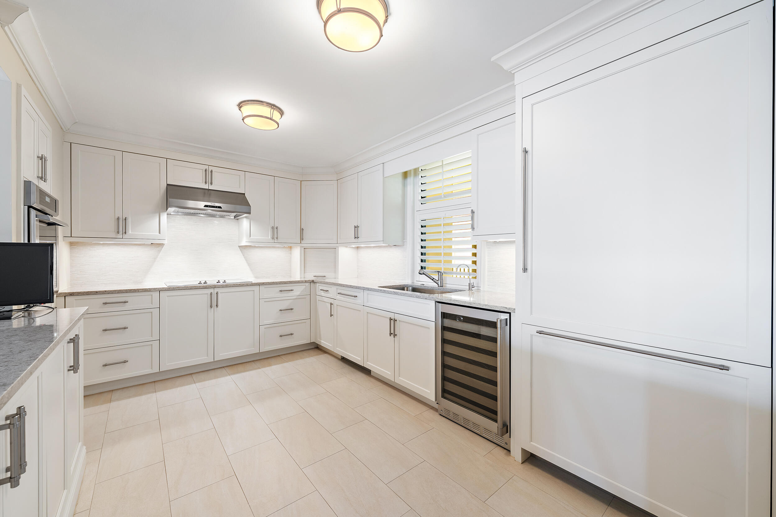 200 South Beach Road, Unit 202 Tequesta, FL 33469 - Photo 4 of 39 Kitchen