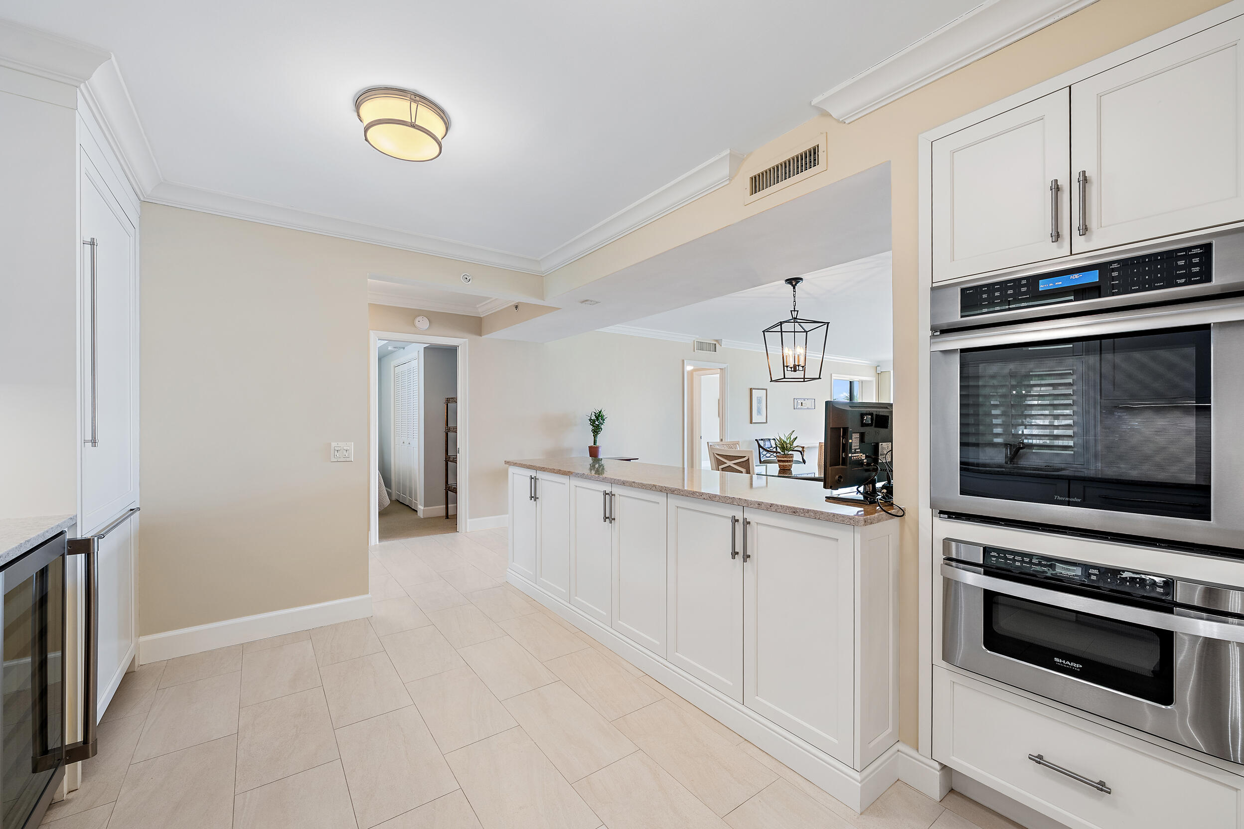 200 South Beach Road, Unit 202 Tequesta, FL 33469 - Photo 10 of 39 Kitchen