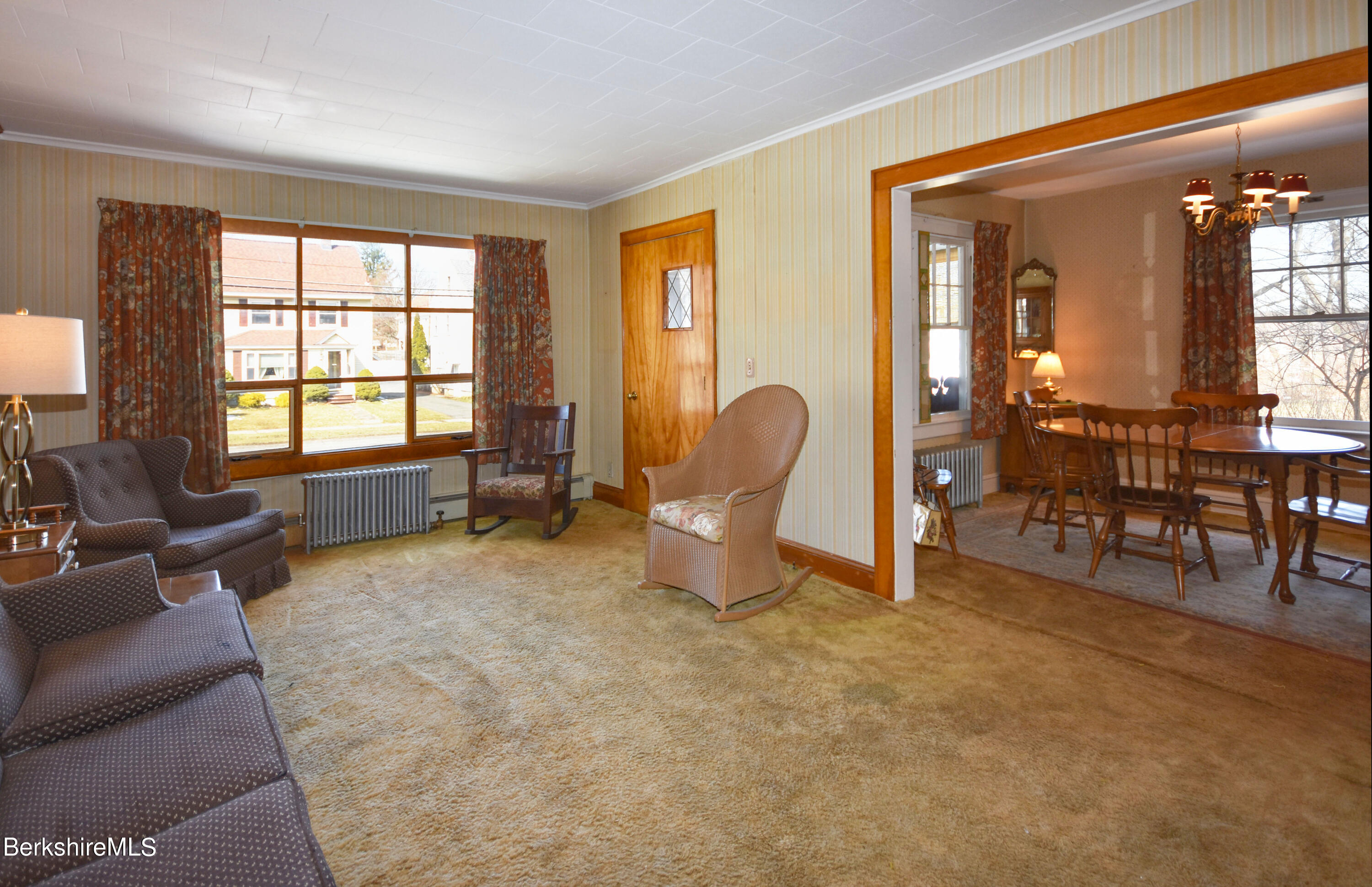 65 Holmes Road Pittsfield, MA 01201 - Photo 10 of 32 Living Room