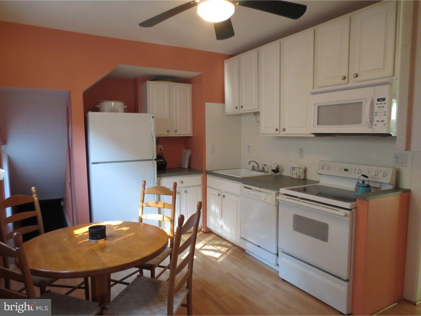 711 Amherst Road Audubon, NJ 08106 - Photo 11 of 25 Kitchen