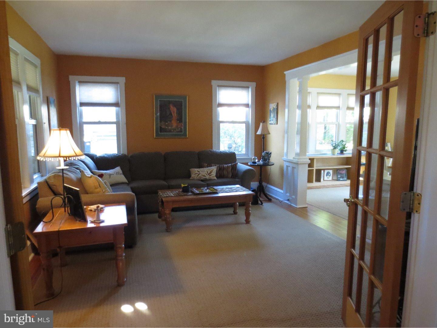 711 Amherst Road Audubon, NJ 08106 - Photo 5 of 25 Living Room