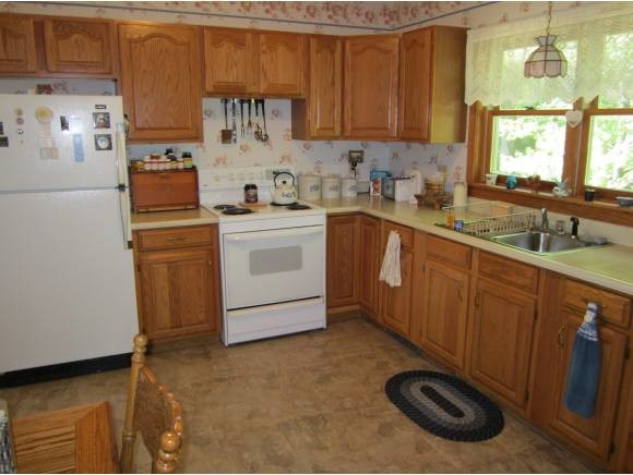 96 Oliver Hill Road Swanzey, NH 03446 - Photo 4 of 11 Gallery Image 4
