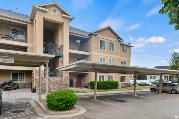 $279,900 | 3460 South 8000th Street West, Unit 206, Magna, UT 84044