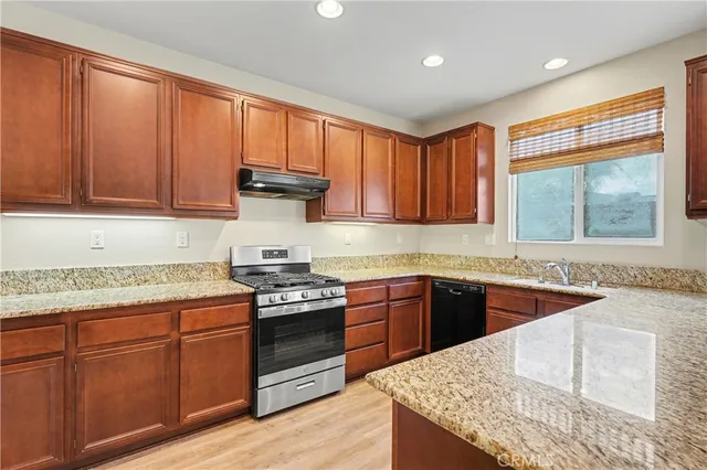 $3,100 | 38405 Sevilla Avenue, Murrieta, CA 92563