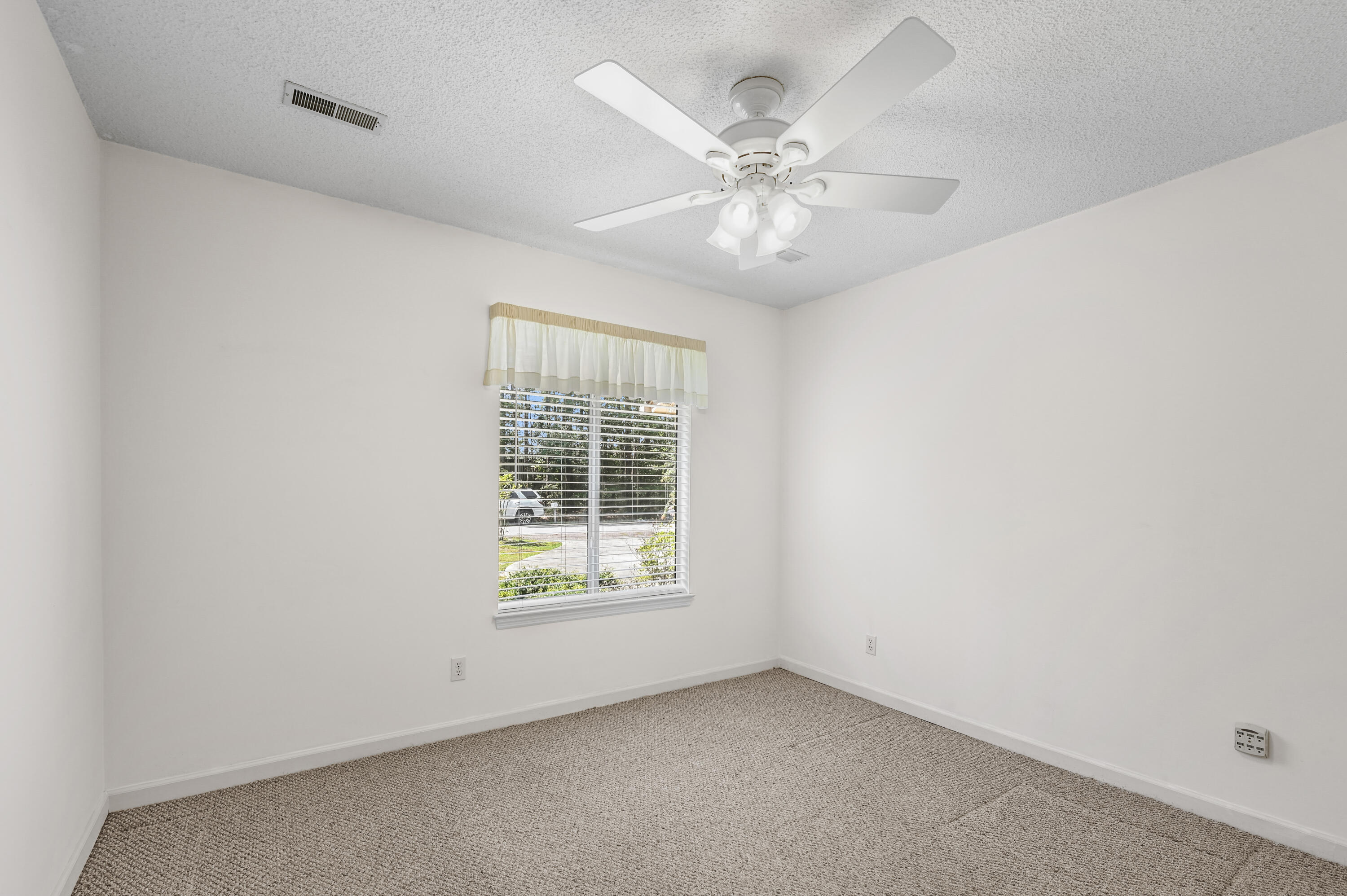 414 Sarah Street Walterboro, SC 29488 - Photo 19 of 28 DSC_1775
