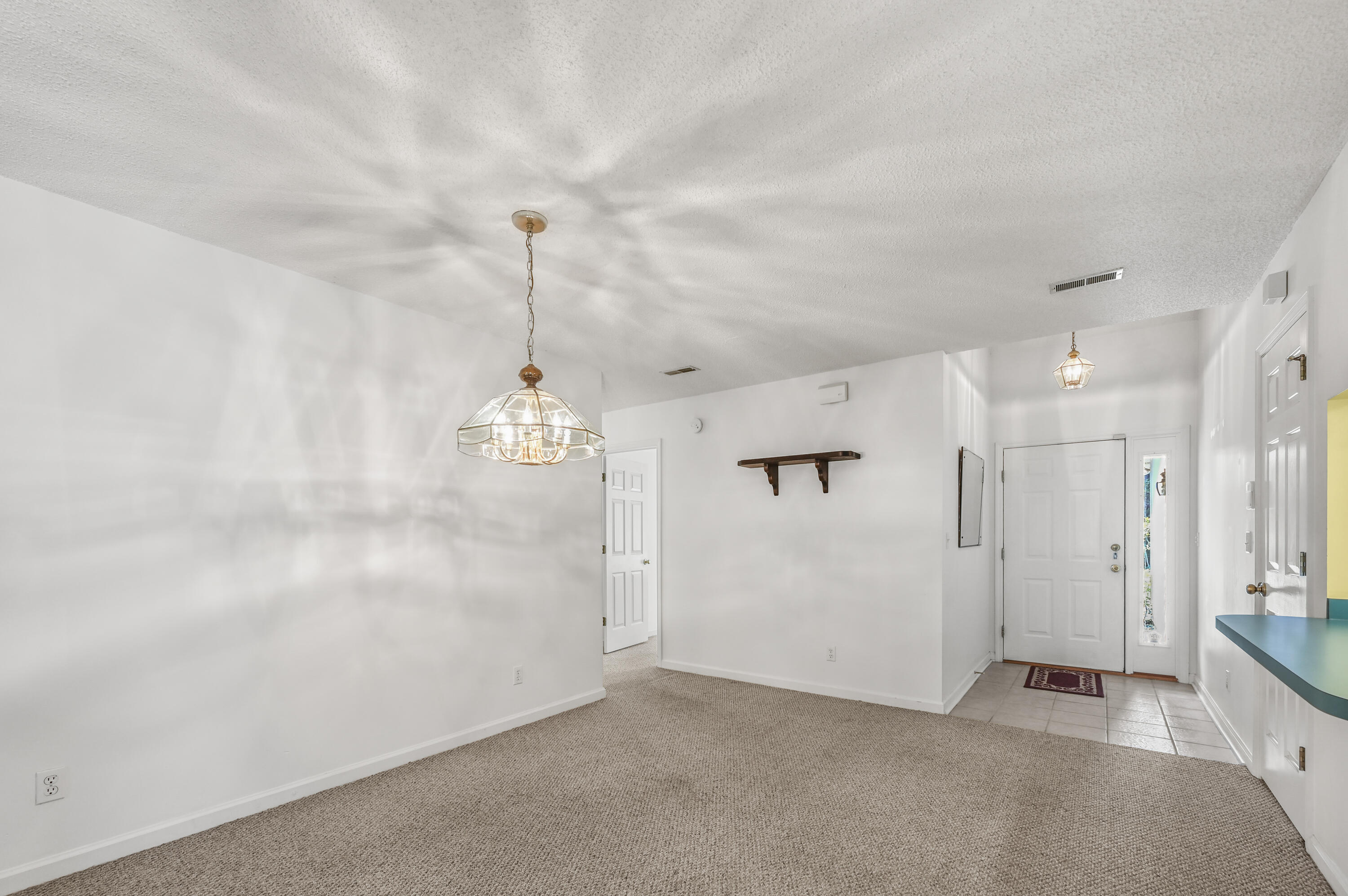 414 Sarah Street Walterboro, SC 29488 - Photo 6 of 28 DSC_1743