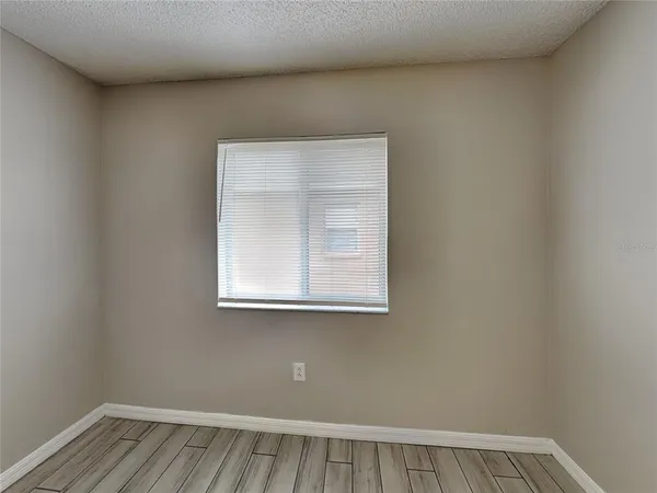 $1,899 | Undisclosed Address, Plant City, FL 33563