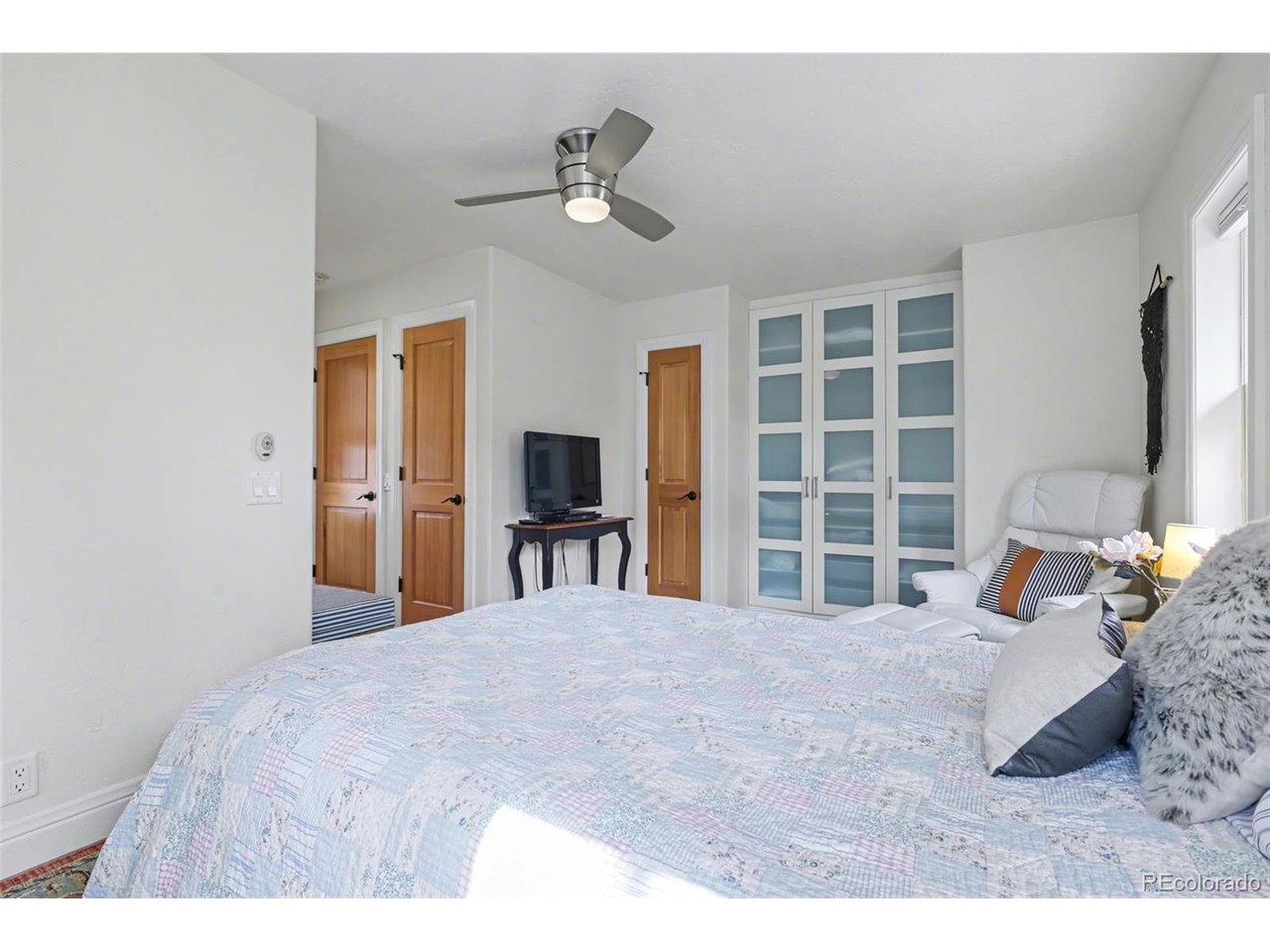 1702 West Cheyenne Road Colorado Springs, CO 80906 - Photo 14 of 29 Gallery Image 14