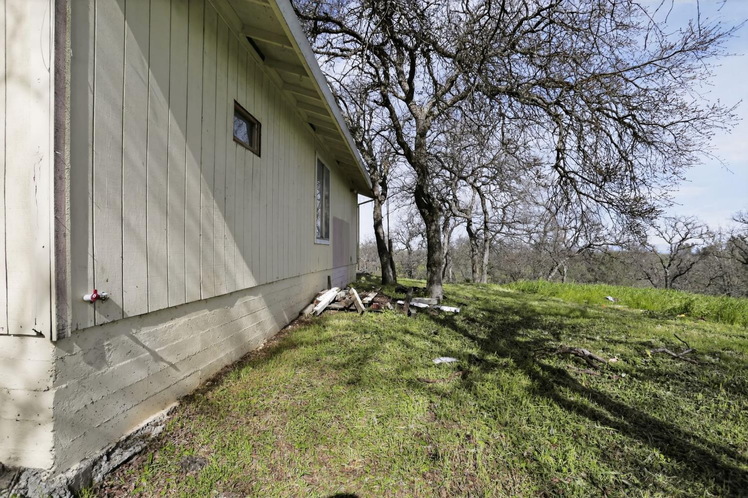 7212 Fox Corning, CA 96021 - Photo 13 of 36 a backyard of a house with lots of green space