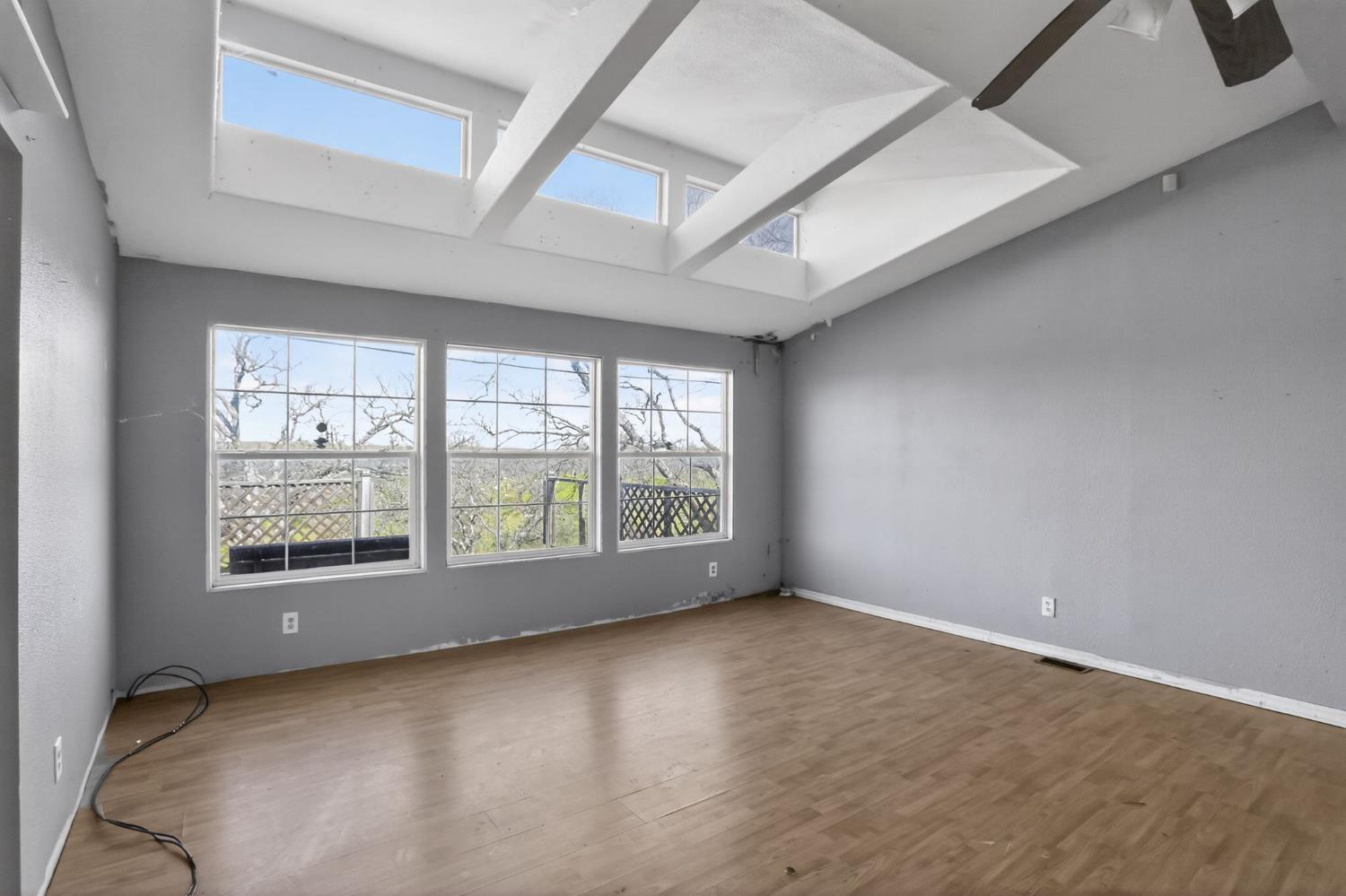 7212 Fox Corning, CA 96021 - Photo 26 of 36 a view of an empty room with a window