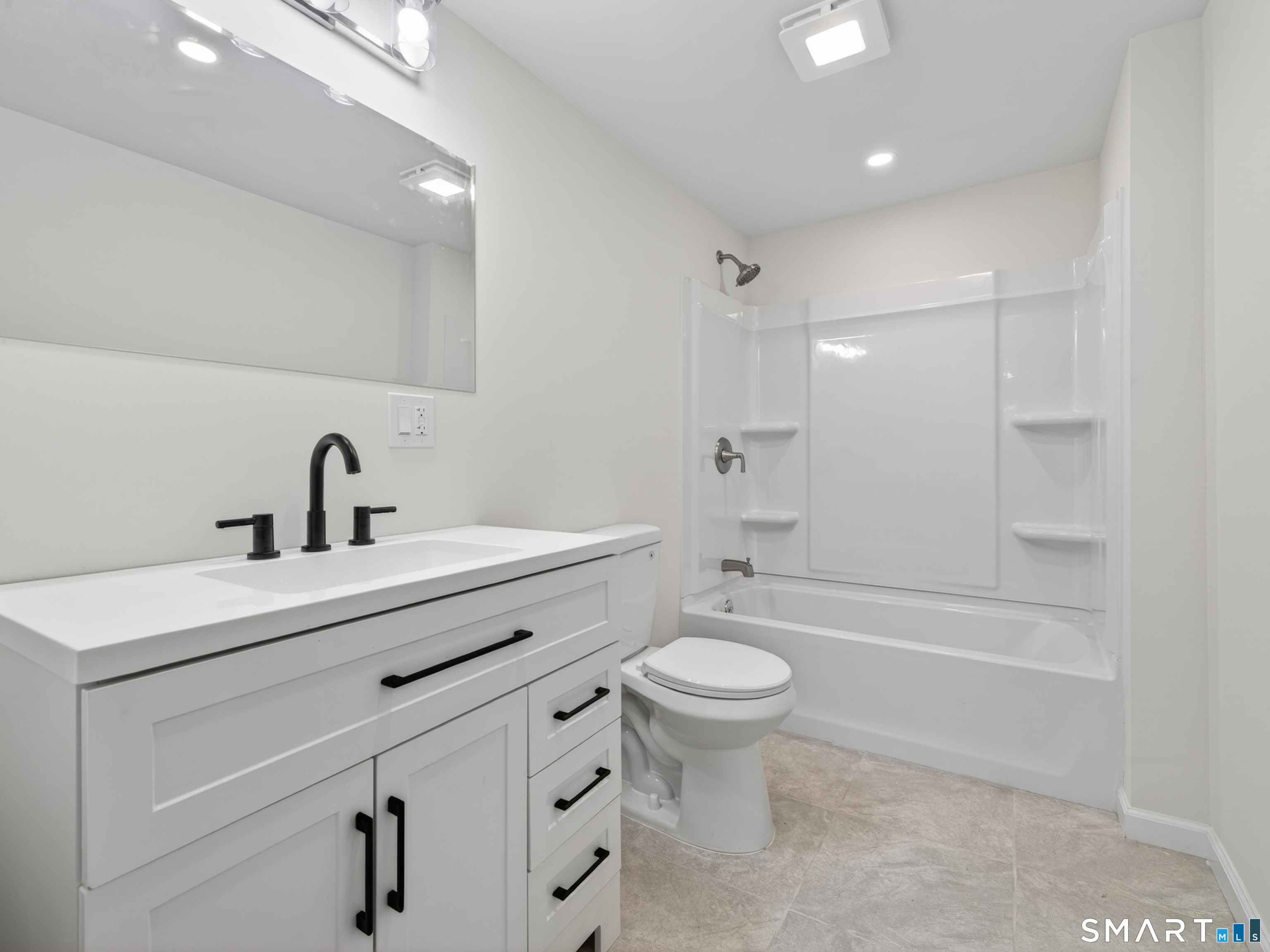 205 Flanders Road East Lyme, CT 06357 - Photo 35 of 39 Gallery Image 35