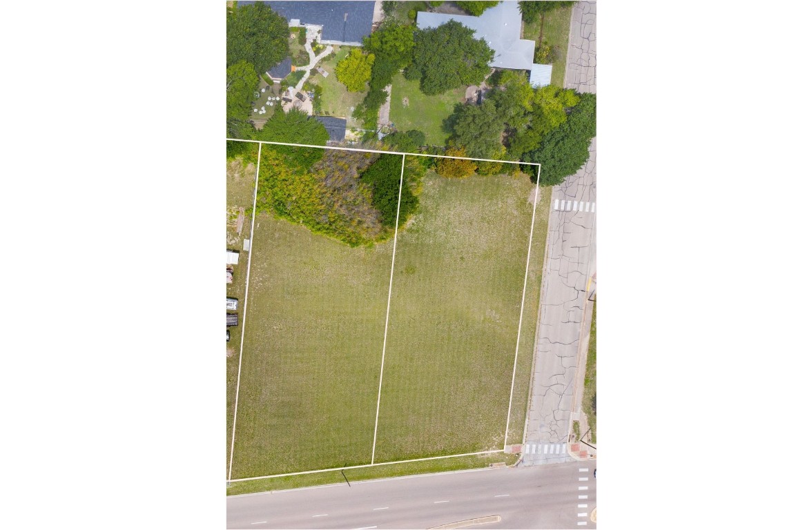 N North 3rd Street Temple, TX 76501 - Photo 4 of 9 a bathroom with a shower